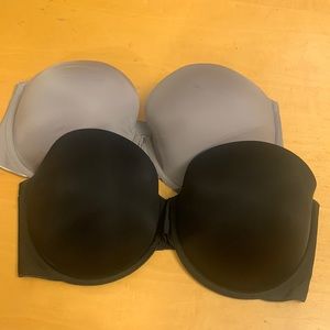 Victoria’s Secret lightly lined strapless bra 36DD